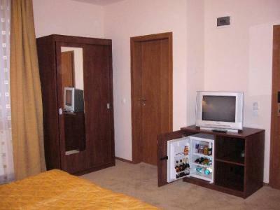Hotel Imperial Karánsebes Kültér fotó